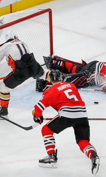 Rookie Kubalik scores twice, Blackhawks beat Ducks 4-2